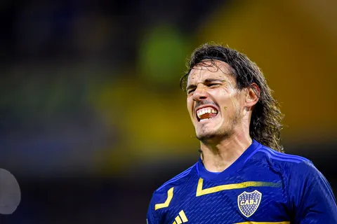 Cavani, afuera del partido contra Platense