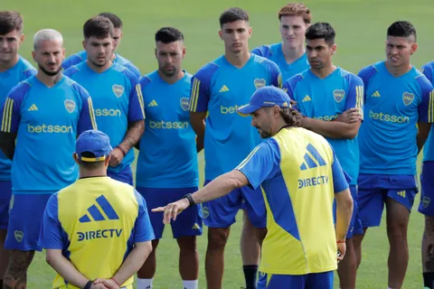 Mete mano: los 4 jugadores que Diego Martínez cambió de posición en Boca