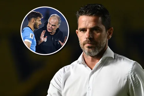 El comentario de Bielsa a Saracchi que derivó en un fuerte problema para Gago