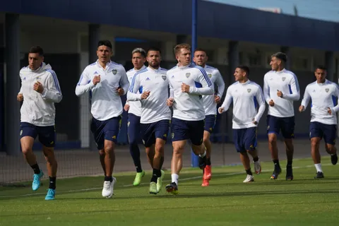 "Va a tener que esperar": la posición de Almirón sobre uno de los juveniles de Boca