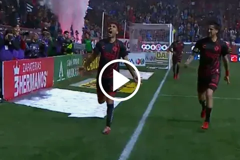 Ex Boca | El golazo de Emanuel Reynoso en su nuevo club de México