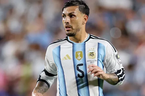 Con Paredes y dos dudas: la probable formación de Argentina vs. España en la final del Mundial