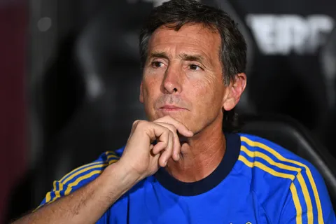 Claudio Úbeda piensa en River: un cambio obligado y la postura con los titulares de Boca