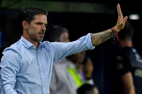 ¿La zaga de experiencia? Por qué Gago planea poner a Battaglia y Rojo juntos en la defensa de Boca