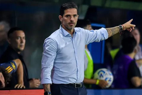 Fernando Gago quiere reforzar dos puestos para el Mundial de Clubes: "Le falta eso"