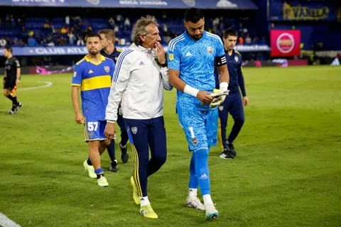 Fernando Gayoso junto a Sergio Romero en Boca