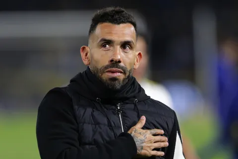 Carlos Tevez se lleva a Talleres a Palomino, defensor que Riquelme buscó en 2024