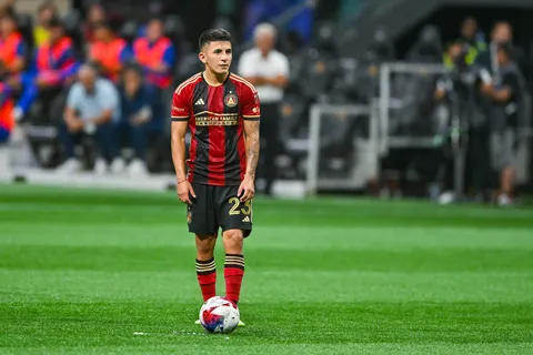 Thiago Almada, delantero argentino