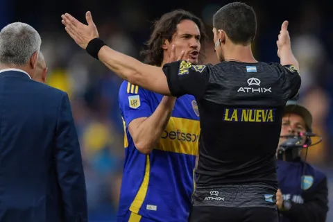 La bronca de Edinson Cavani contra el árbitro del Boca-River: "Dejen de romper los h..."