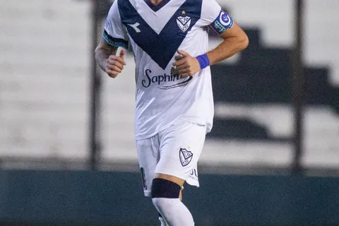 Valentín Gómez, defensor de Vélez