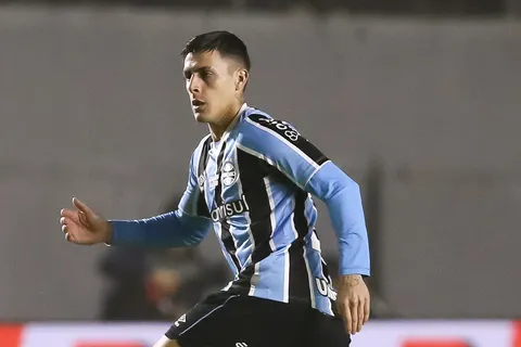 ¿Puede ser rival de Boca? Independiente quiere a Cristian Pavón ahora mismo