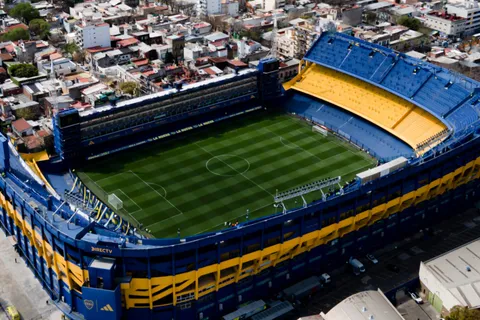 Se sumó Casillas: las otras leyendas del fútbol que elogiaron a la hinchada de Boca