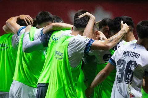 Copa Argentina 2024: Vélez marcó en qué fecha y sede quiere jugar la semifinal contra Boca