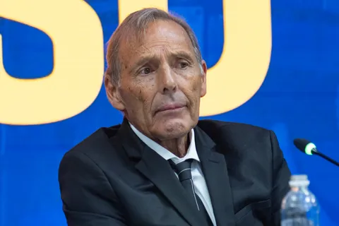 Miguel Russo hará dos cambios obligados para el partido ante Bayern Munich