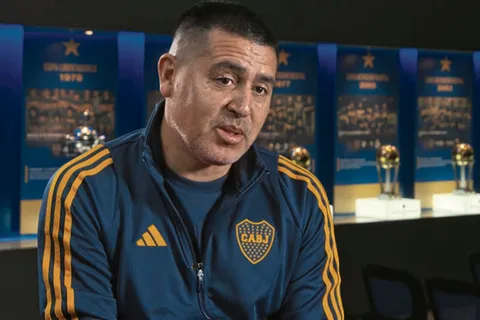 Riquelme quiere a Dybala y Villa para la segunda parte de la Copa Libertadores