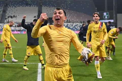 ¿Gary Medel a Boca? Revelaron la postura de Vasco da Gama ante los rumores