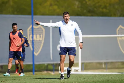 Llamativa ausencia: Almirón lo esperaba pero no lo convocó para el partido ante Colo Colo