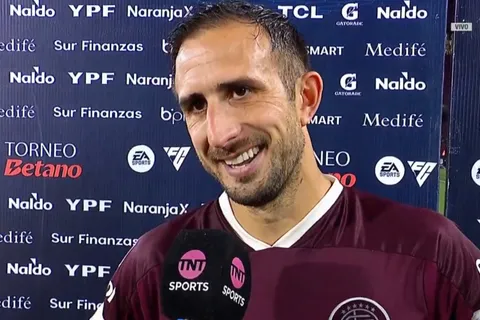 La revelación de Carlos Izquierdoz sobre uno de los jugadores de Boca: "Lo adoro"