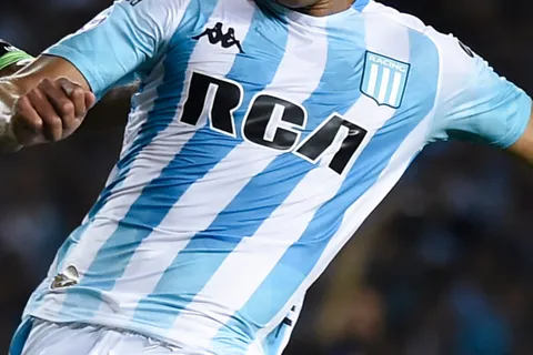Matías Zaracho la rompió en Racing y le gusta a Gago para Boca