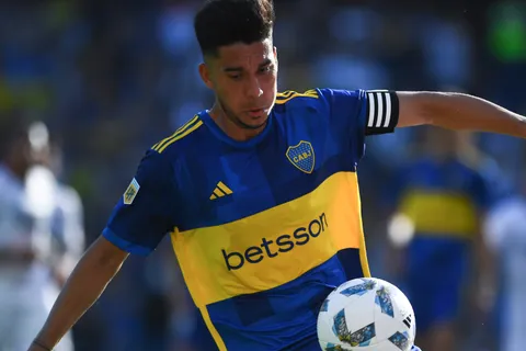 Riquelme fue tendencia tras defender otra vez a Pol Fernández: "El más inteligente"