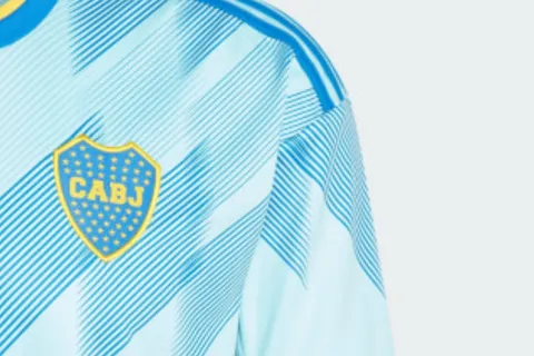 Ya está a la venta en otro país: se filtró cómo será la nueva camiseta alternativa de Boca 