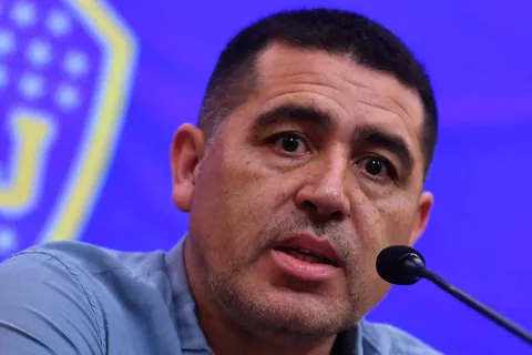 Riquelme quería a Gastón Hernández para 2025, pero definió su futuro y no llegará a Boca
