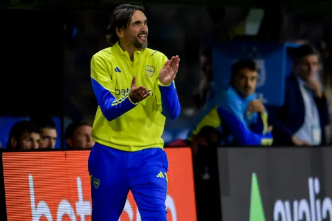 Diego Martínez respaldó a Jorman Campuzano tras el triunfo de Boca: "Nos pone contentos"