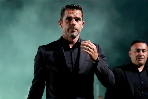 Fernando Gago confirmó la lista de concentrados de Boca vs. Central Córdoba con 7 bajas