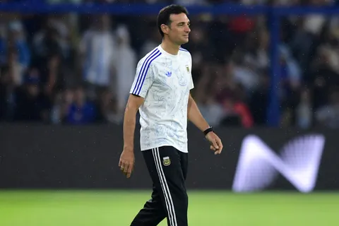 Argentina ganó en La Bombonera, Paredes no entró y Scaloni se fue molesto: "Hay que corregir"