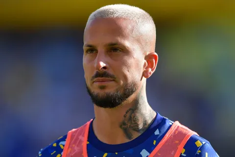 Darío Benedetto mostró en sus redes su nuevo tatuaje en la cabeza