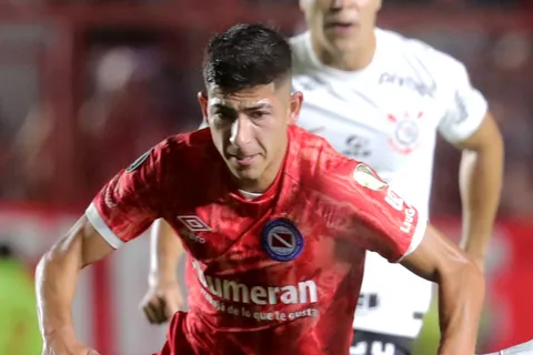 Ya lo sabe: el dinero que Boca debe pagar si decide ir a la carga por Alan Rodríguez