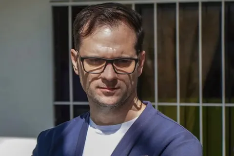 Guillermo Marino. El ex jugador de Boca hoy es ayudante de campo de Sebastián Becaccecce en Ecuador.jpg