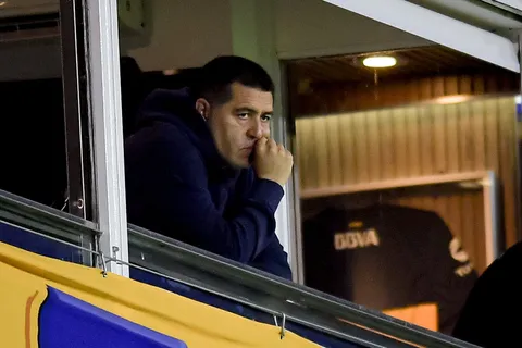 Juan Román Riquelme habló del cruce ante Alianza Lima y se quejó por el calendario: "Hay mucha presión, no es fácil"