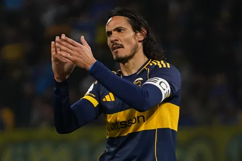 Edinson Cavani dejó un contundente mensaje tras la eliminación: "El tiempo no para"
