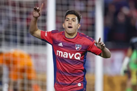 Alan Velasco es nuevo jugador de Boca