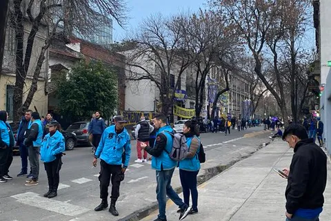 Previa en al calle Irala siendo prohibida por la policía