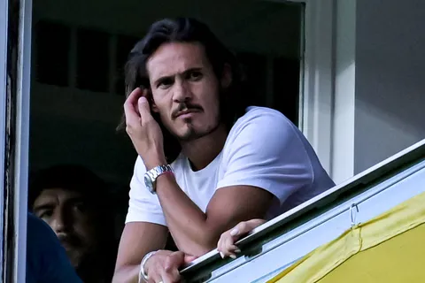 Cavani invitó a La Bombonera a Lucas Torreira y estará en el Boca-Cruzeiro