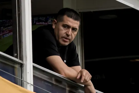 Riquelme irá al Monumental a ver el Boca-River