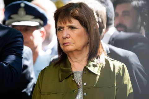 Atento, Boca: Bullrich mostró un listado de 15 mil nombres que no podrán ir al Mundial de Clubes 2025