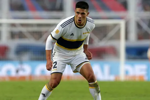 Libre desde su salida de  Boca, Facundo Roncaglia fue ofrecido a Temperley