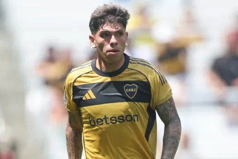 Carlos Palacios levantó su rendimiento en Boca y los hinchas se lo reconocieron: "Tiene otra actitud"