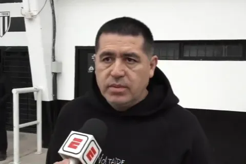 La picante respuesta de Riquelme a Vélez: "Se gana en la cancha"