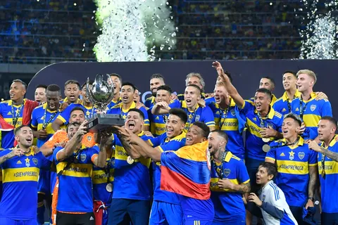 Boca busca un nueve y en enero debe presentarse uno con un pasado feliz en el club: ¿se puede quedar?