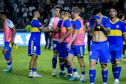 Rotura de ligamentos: un juvenil de Boca sufrió una grave lesión