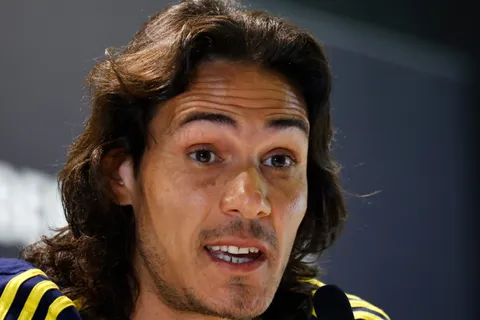 ¿Edinson Cavani fue ofrecido a Gremio? El presidente del club brasileño habló del rumor