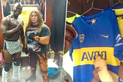 Musambe Tutu, personaje de 100% lucha, se puso feliz al encontrar una camiseta de Boca en Ghana