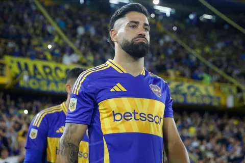 ¿Sale Milton Giménez? El sorpresivo cambio que Fernando Gago estudia ante Belgrano