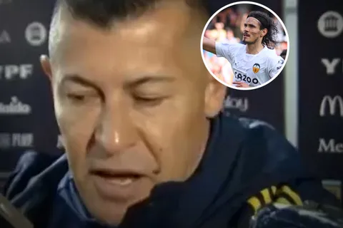 Almirón habló de la llegada de Cavani y reflexionó: "Es una figura que..."