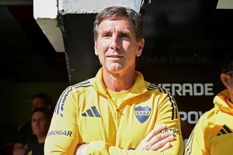 Claudio Úbeda mete solo un cambio: la formación de Boca para el Superclásico ante River