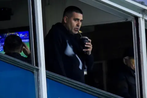 Como Boca juega Sudamericana y no Libertadores, Riquelme podría inclinarse por un DT en especial: "Empieza a tomar fuerza"
